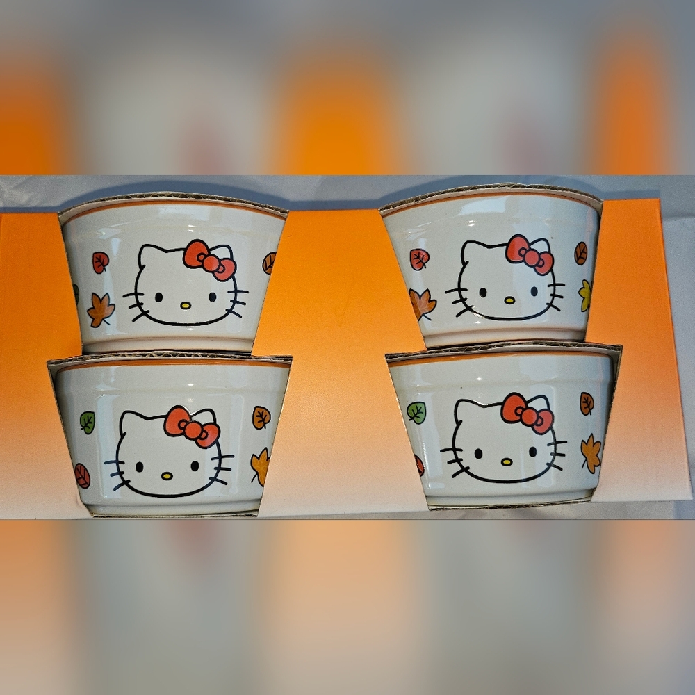 Hello Kitty Fall Set of 4 Ramekins